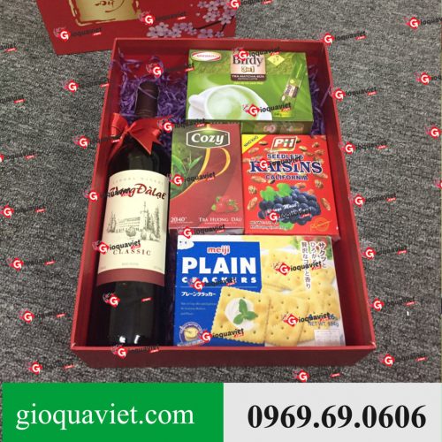 Hộp quà Tết HQ1832