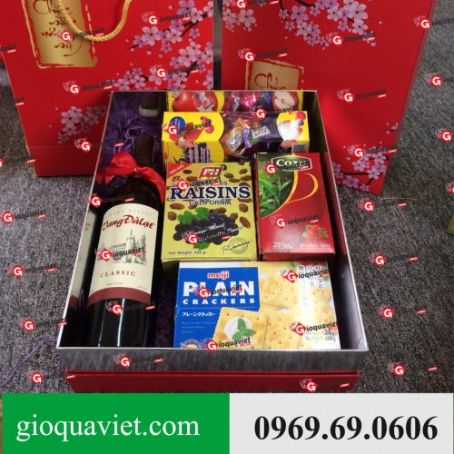 Hộp quà Tết HQ1811